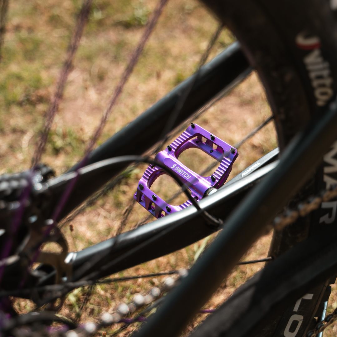 Reverse Components Pedali Flat BASE - viola Reverse Components Pedali Flat BASE - viola